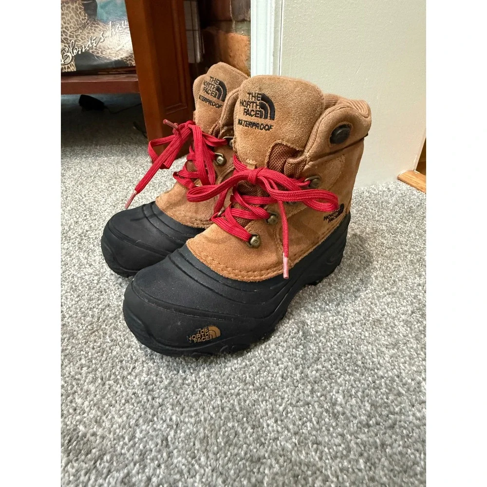 The North Face Alpenglow IV Waterproof Winter Boots Tan Black Red 2Y